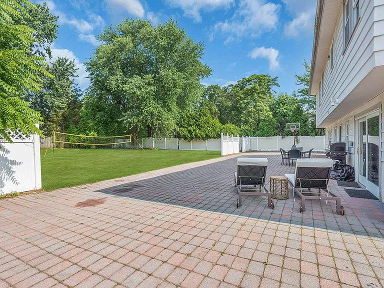 459 Norwood Ave — Photo 38