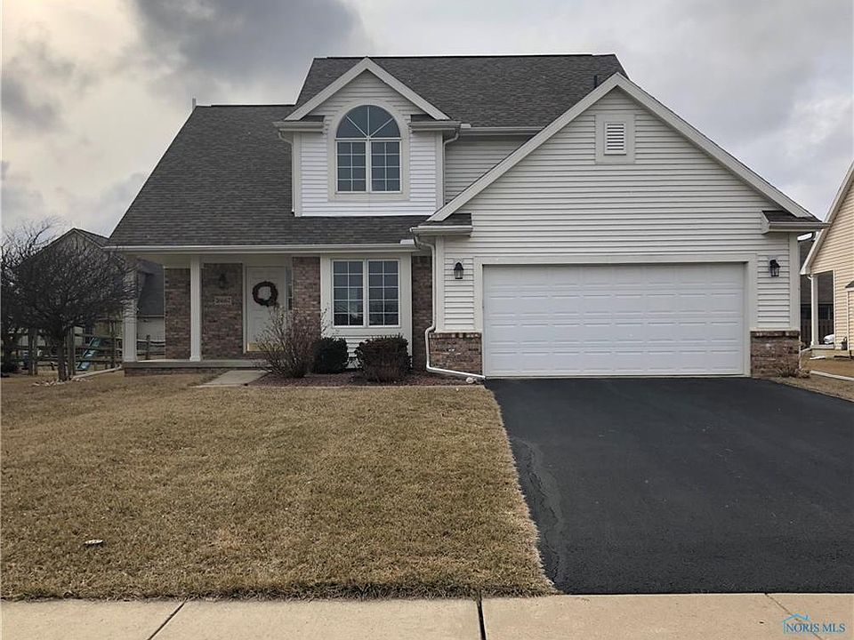 1st image of 26667 Woodmont Dr