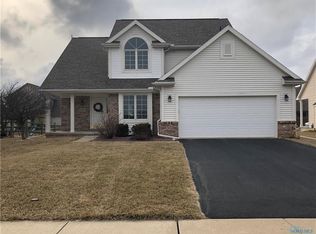 26667 Woodmont Dr, Perrysburg, OH 43551