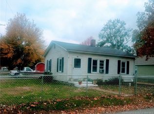 595 Lynhurst St, Scottsburg, IN