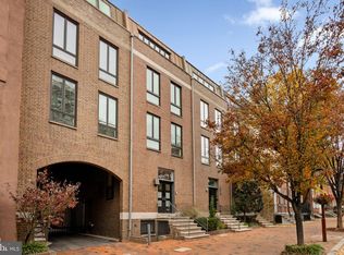 256 S 3rd St, Philadelphia, PA 19106