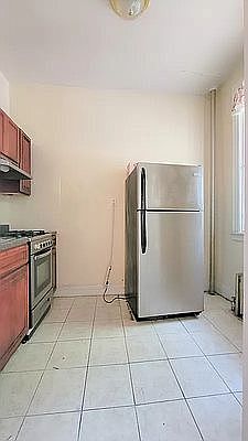 5th image of 2100 Westbury Ct APT 1C