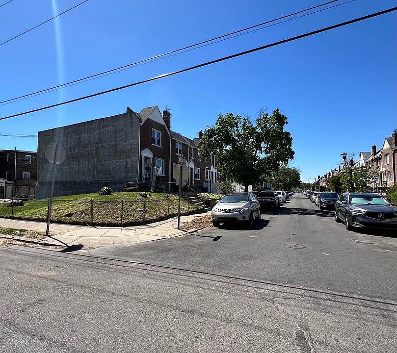 2nd image of 1762 Mohican St