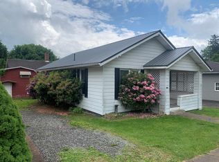 114 N Price St, Kingwood, WV