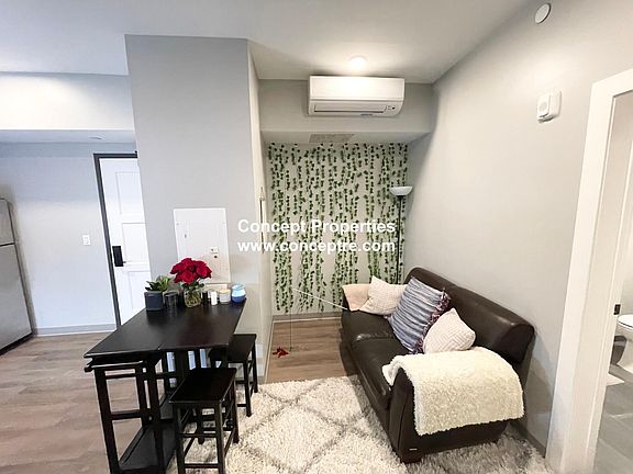 5th image of 100A Hemenway St #105
