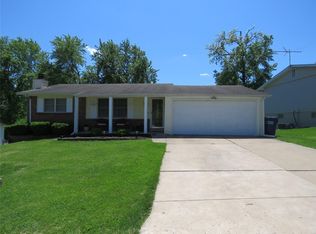 3512 Arlington Dr, Saint Charles, MO 63303