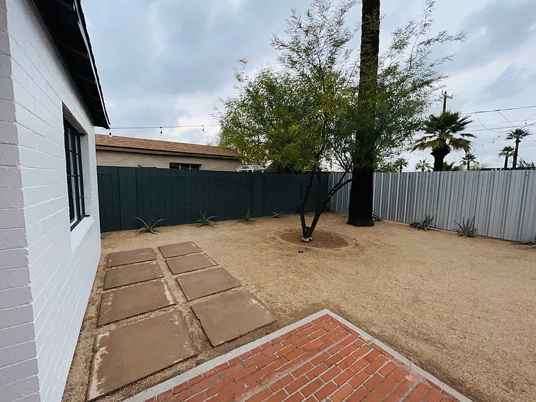 1414 E Palm Ln — Photo 41
