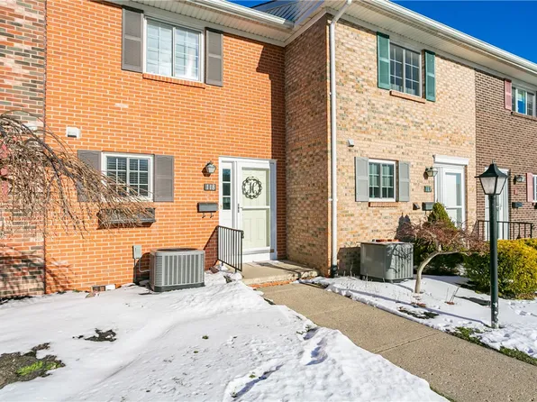118 Holiday Hbr, Canandaigua, NY 14424