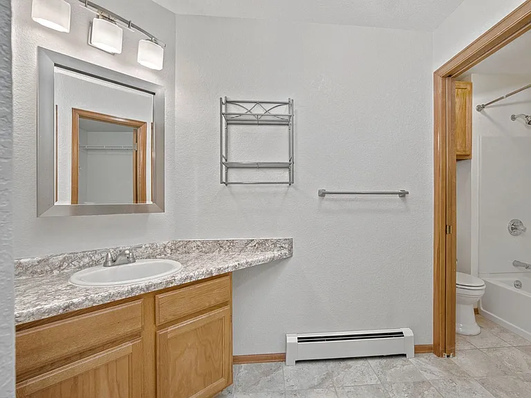 518 1/2 Eastgate Ct #1 — Photo 18