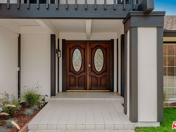 3rd image of 7609 Sale Ave