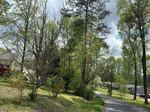 2nd image of 2889 Whiteview Dr NW