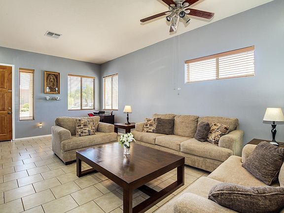 4th image of 309 E Calle Criba