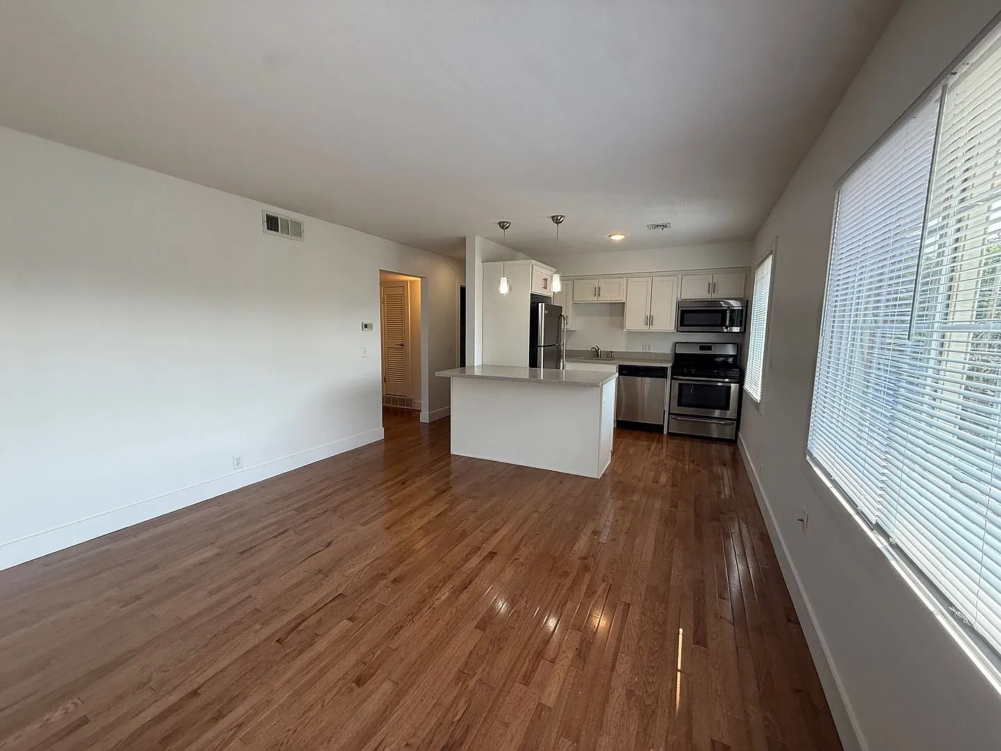Kristen Place — Photo 1