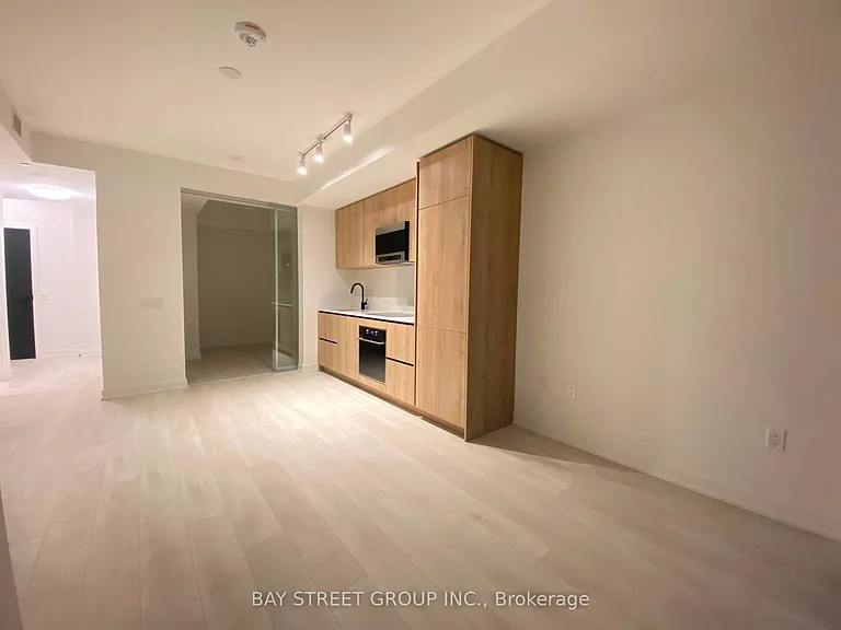127 Broadway Ave #1501 — Photo 6
