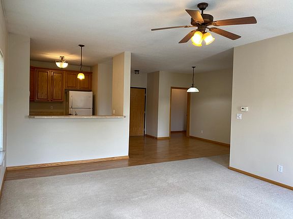 5th image of 2321 Bristol Dr Unit 202