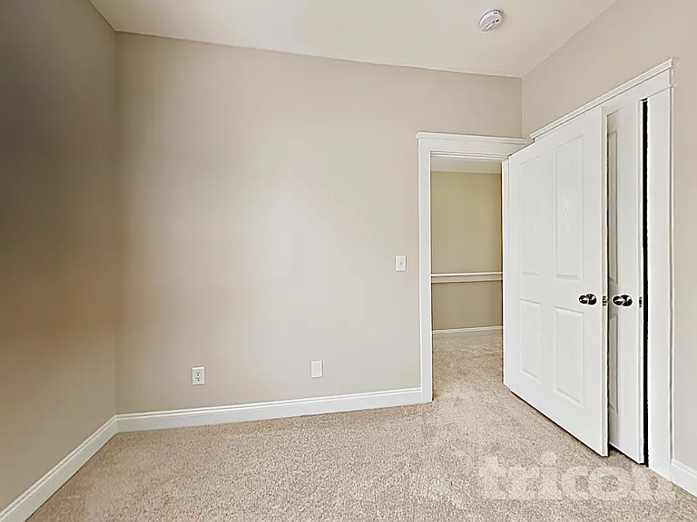 6723 Dunton St — Photo 15