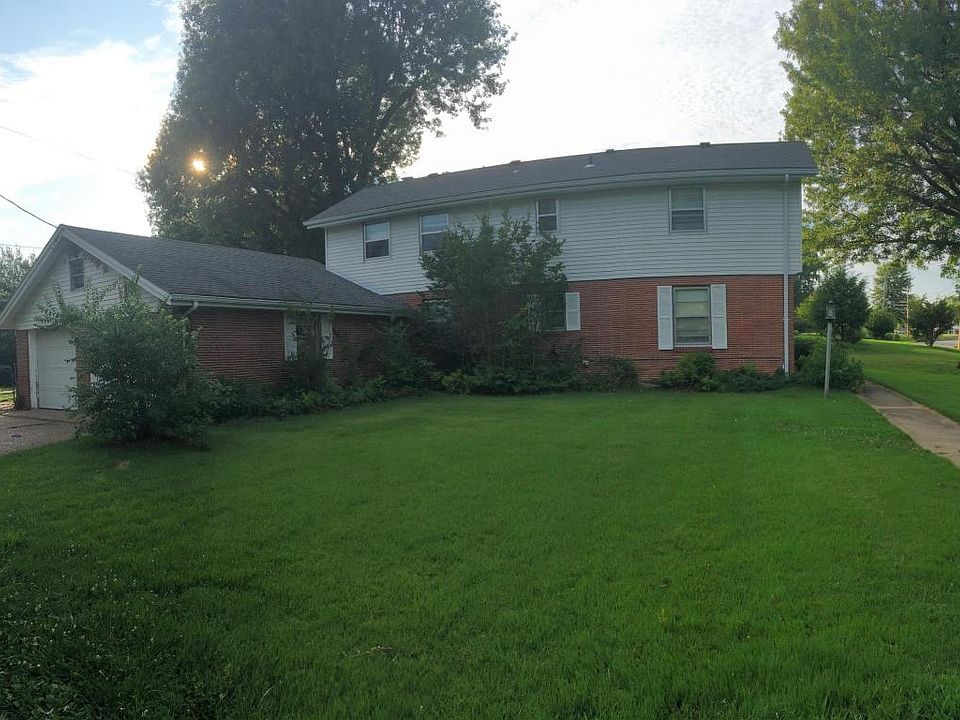 2nd image of 1610 Green Berry Rd