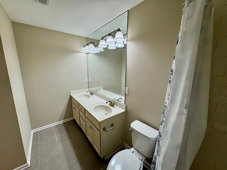 9623 Glenburn Ln — Photo 16