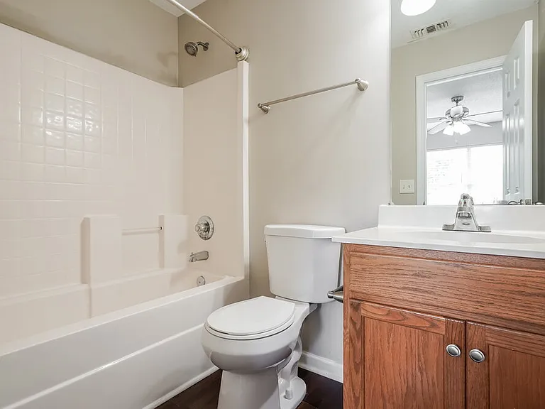 6620 Shadyview Dr — Photo 10