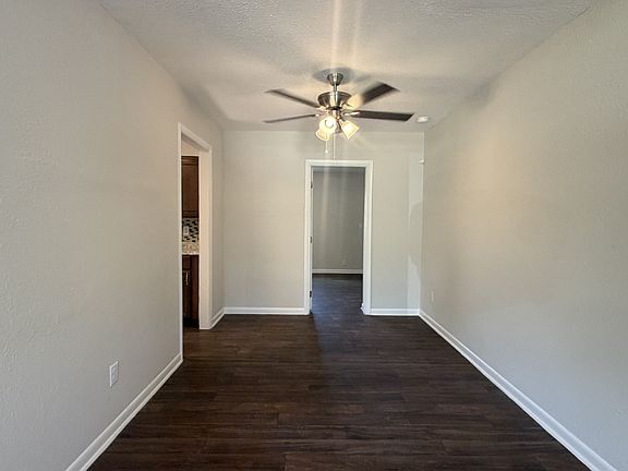 4th image of 8534 Addison Rd