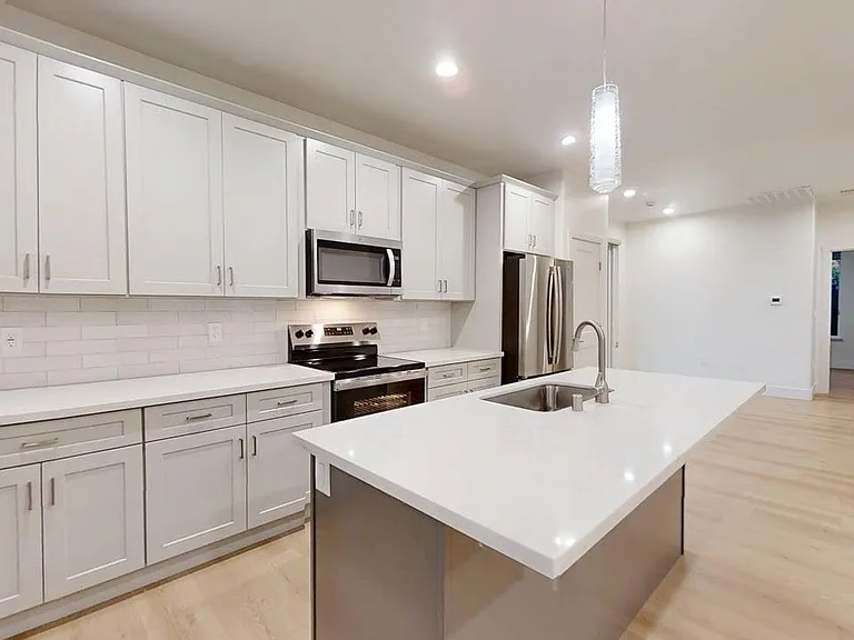 8404 Ascolano Ave — Photo 22