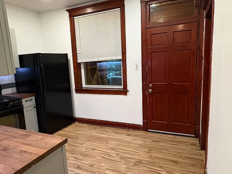 3041 W Leland Ave #1 — Photo 6