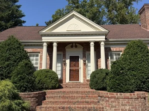 403 Charlesgate Ct, Nashville, TN 37215