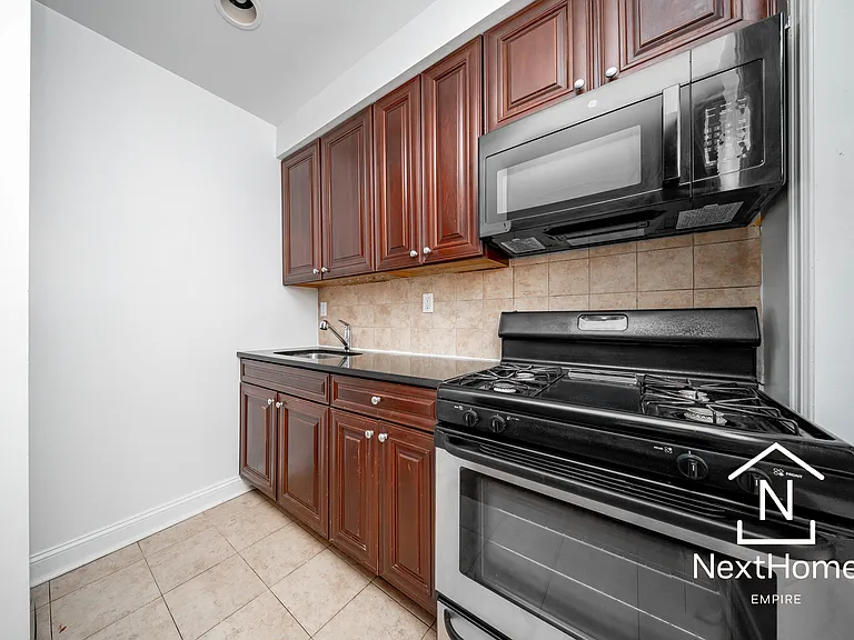 14432 35th Ave #C25 — Photo 1