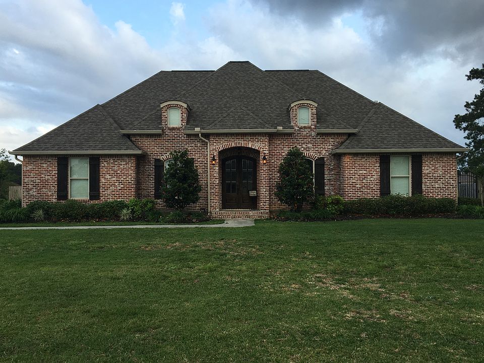 1st image of 617 Pioneer Dr