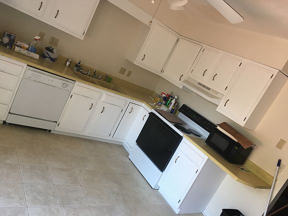 2421 lg eat in kitchen