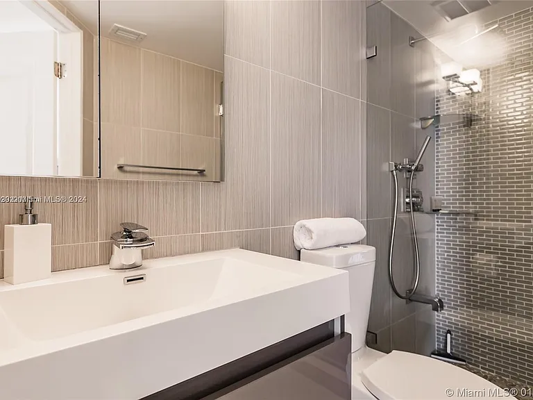 3725 S Ocean Dr #1504 — Photo 13