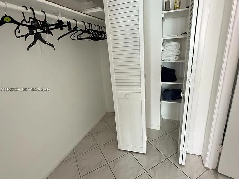 6039 Collins Ave #1236 — Photo 18
