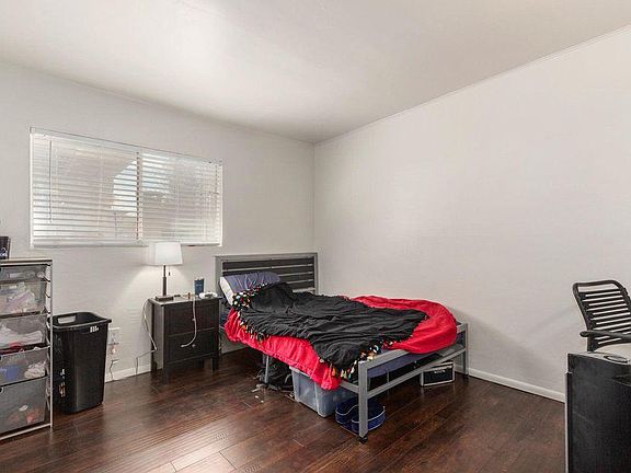 bedroom 3- largest with two closets