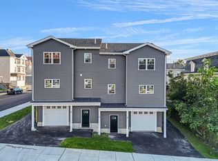 Giovanni Estates, Fall River, MA 02720