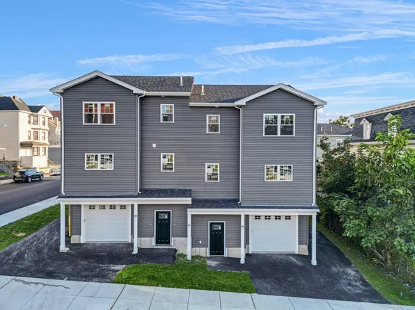 206 Durfee St #1A, Fall River, MA 02720