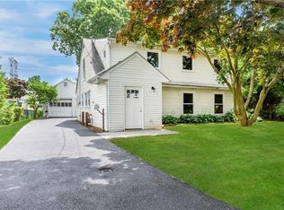 131 Whitman Rd, Yonkers, NY 10710