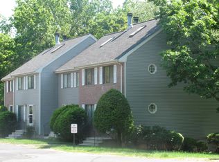 3 Plasic Rd, Merrimack, NH 03054
