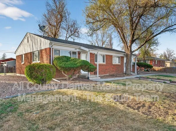 71 Del Mar Cir, Aurora, CO 80010