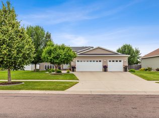 3759 Fillmore St S, Fargo, ND 58104