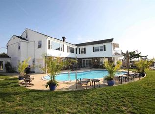 242 Bay Rd, Ocean City, NJ 08226