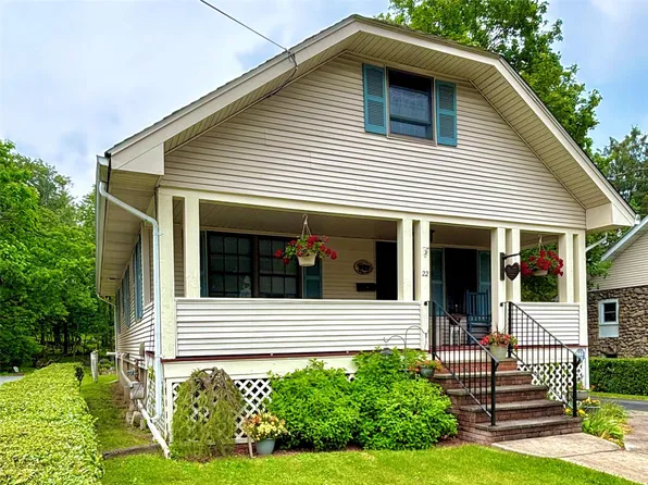 22 Maryland Avenue, Middletown, NY 10940