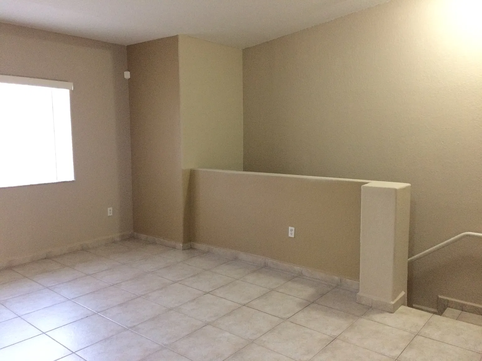 2 bed, 930 sqft, $2,100 — Photo 4