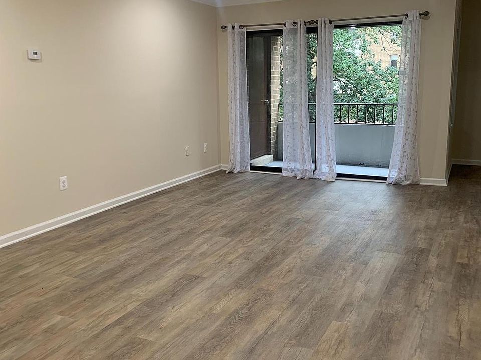 1st image of 525 Florida Ave APT 102