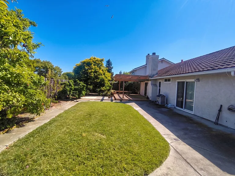 4653 Dinuba St — Photo 15
