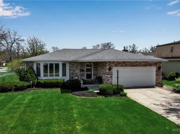 267 Sagewood Ter, Williamsville, NY 14221