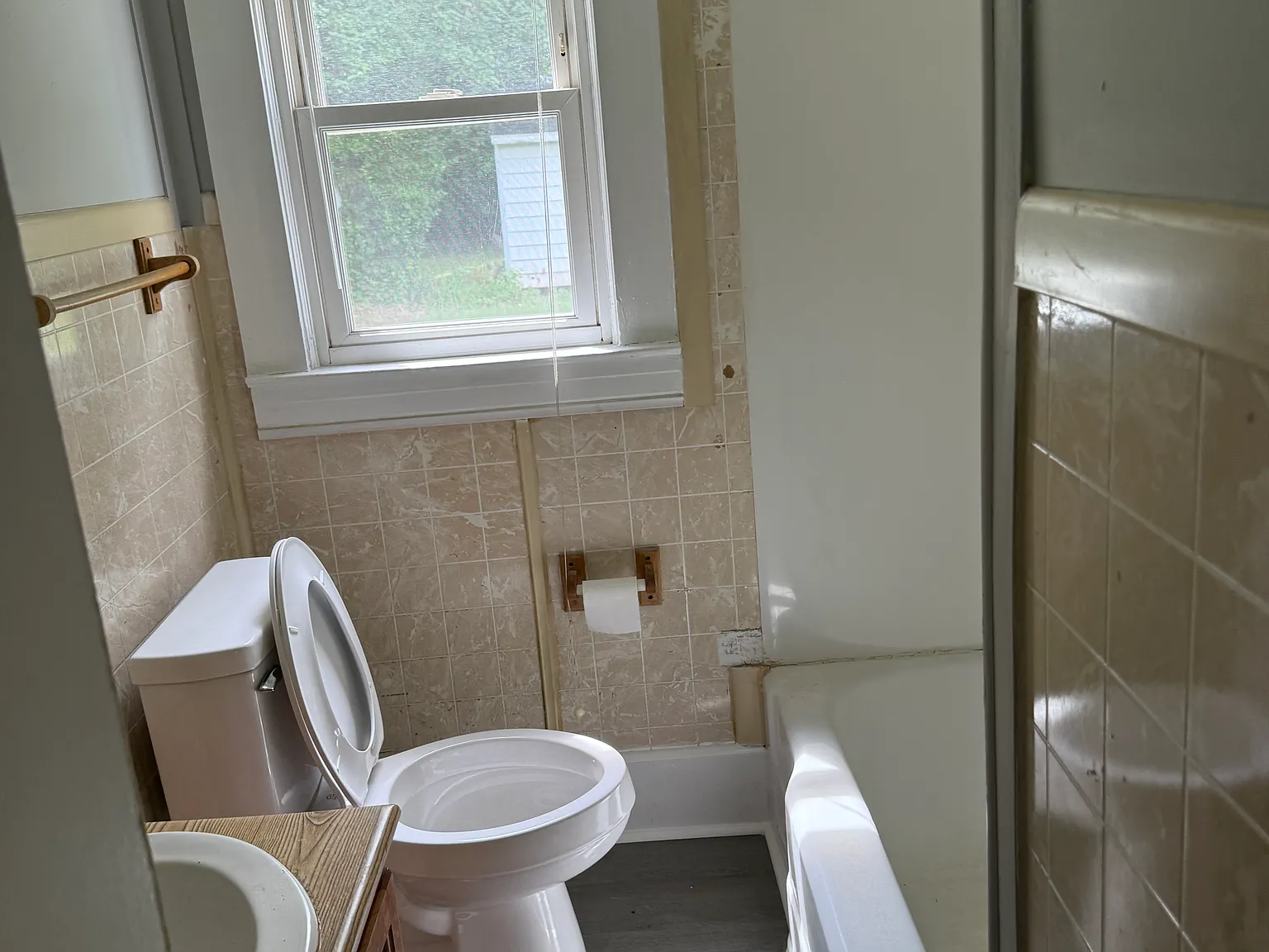 2 bed, 956 sqft, $1,000 — Photo 2