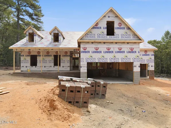 135 Hidden Pines Way, West End, NC 27376