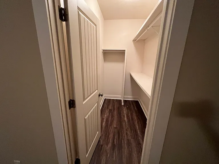 7700 Kari Ln — Photo 9