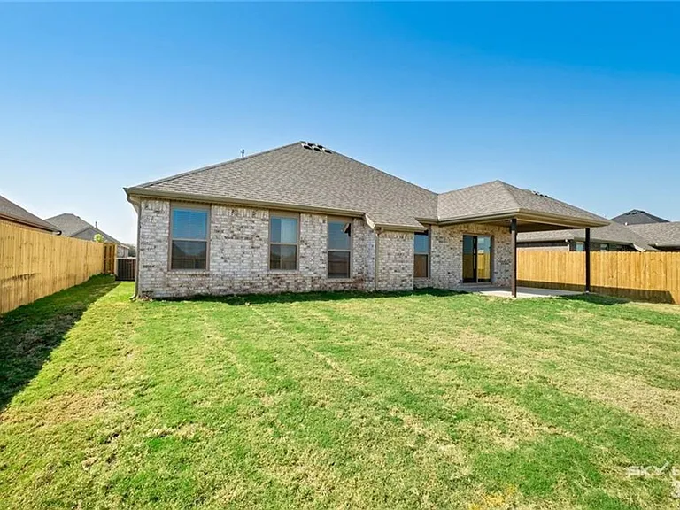 64 N Benchmark Ln — Photo 3