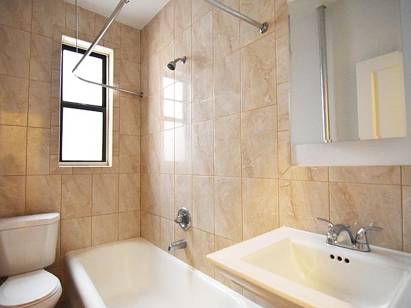 3rd image of 2940 Ocean Ave #63